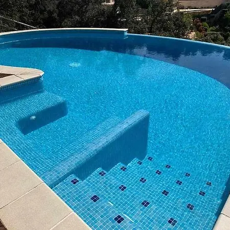 Estilo Mediterraneo A 200 M Playa Con Piscina