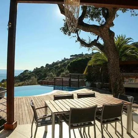Estilo Mediterraneo A 200 M Playa Con Piscina Villa