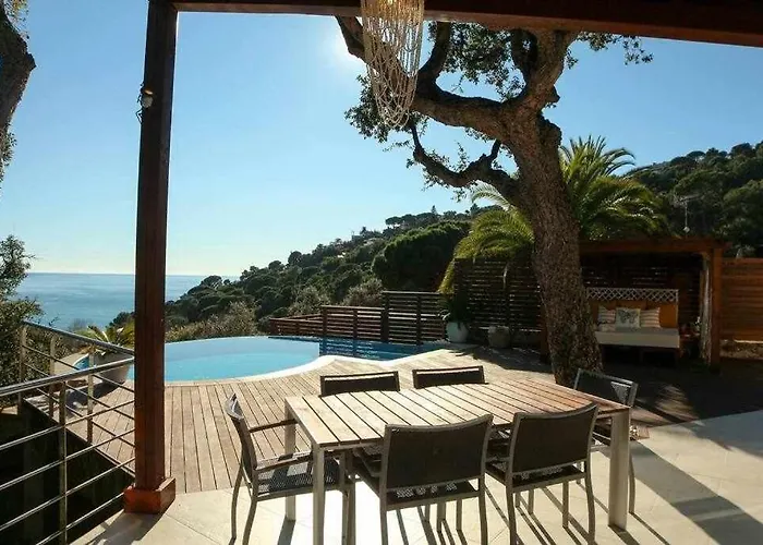 Estilo Mediterraneo A 200 M Playa Con Piscina Willa